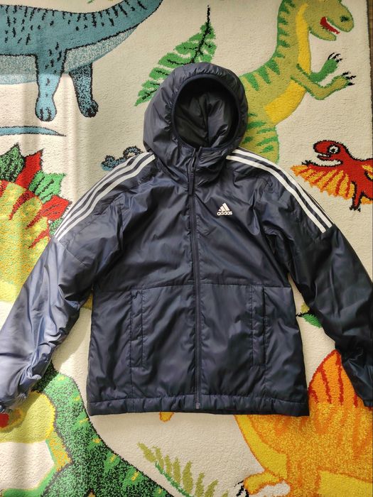 Ветровка на Адидасс