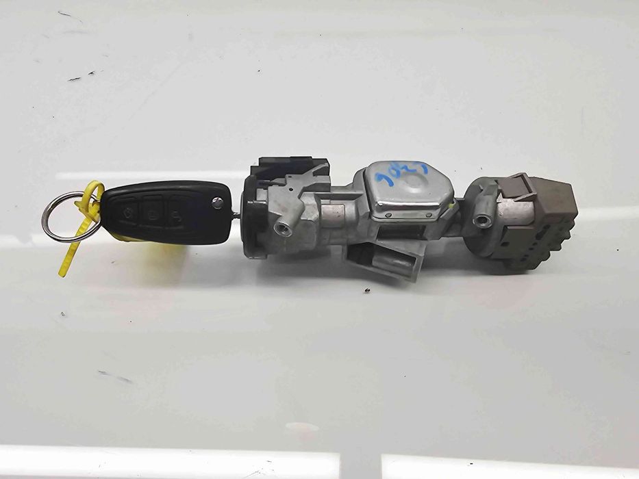 Contact cu cheie Ford Focus 3 (CB8) [Fabr 2011-2015] 6E5T-15607-CA  1