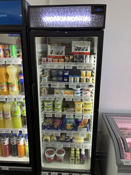 Vitrina frigorifica bauturi / lactate