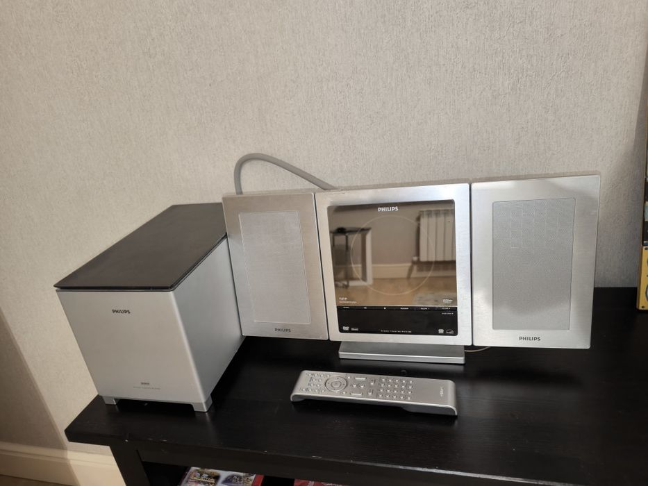 Музыкальный центр Philips MCD288 мини система