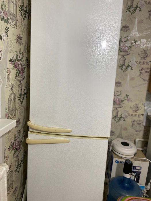 Холодильник продам