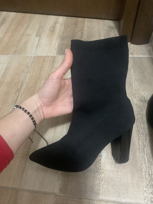 Черни боти тип чорап