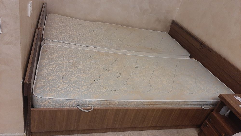 Кровать двухспальная