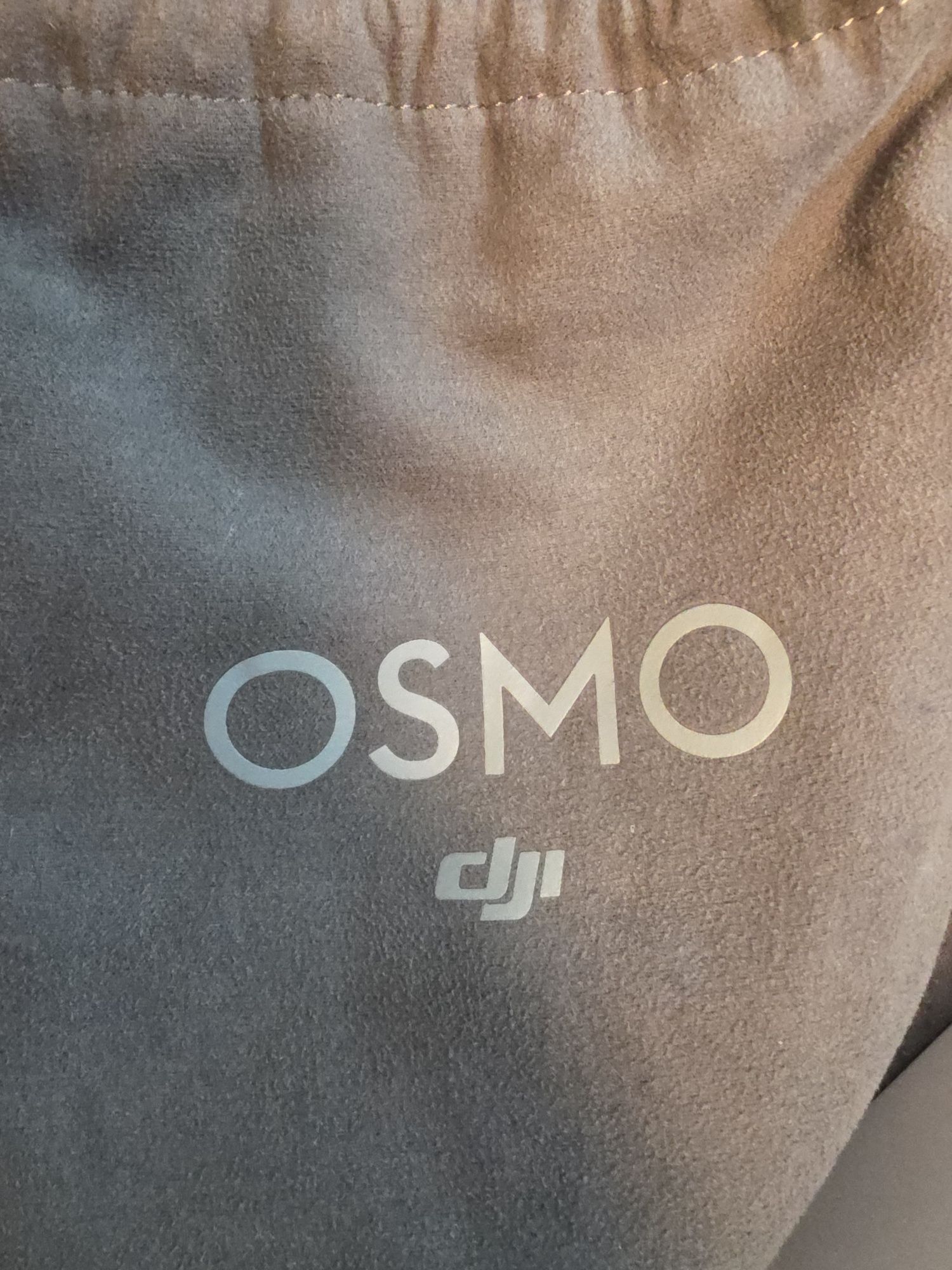 Dji Osmo Mobile 4 combo