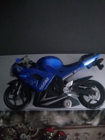 Игрушечный мотоцикл