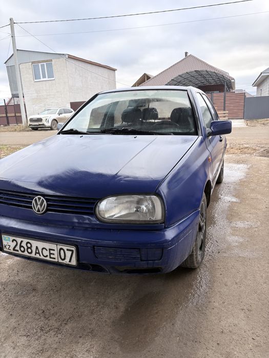 Продам  машыну Гольф 3