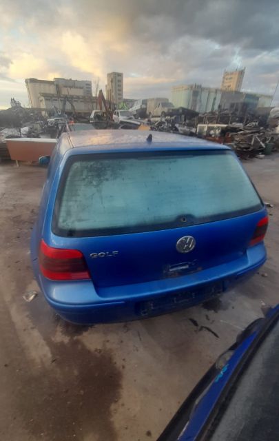 Usa / Portiera fata dreapta Volkswagen VW Golf a 4-a generatie