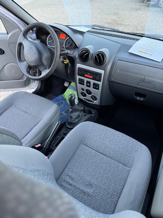 Logan Mcv cu 7 locuri motor 1.6 benzina parc Auto