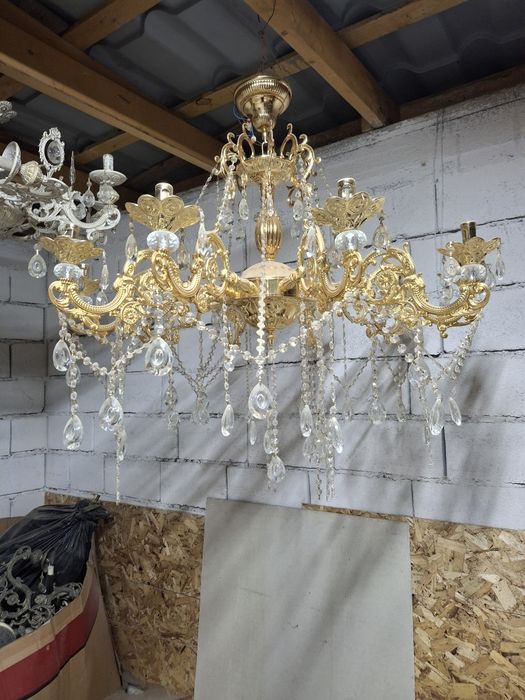 Люстра для гостиной