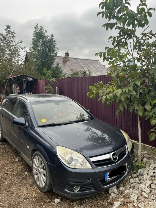 Opel Signum 1.9 TDI si Golf V