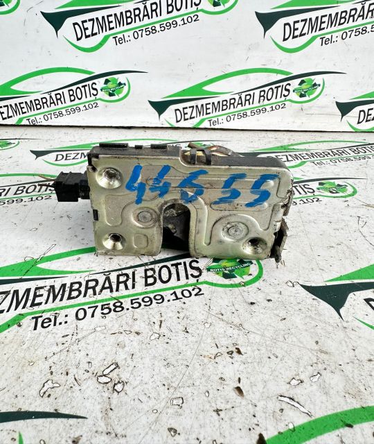 Broasca usa spate stanga Dacia Logan prima generatie