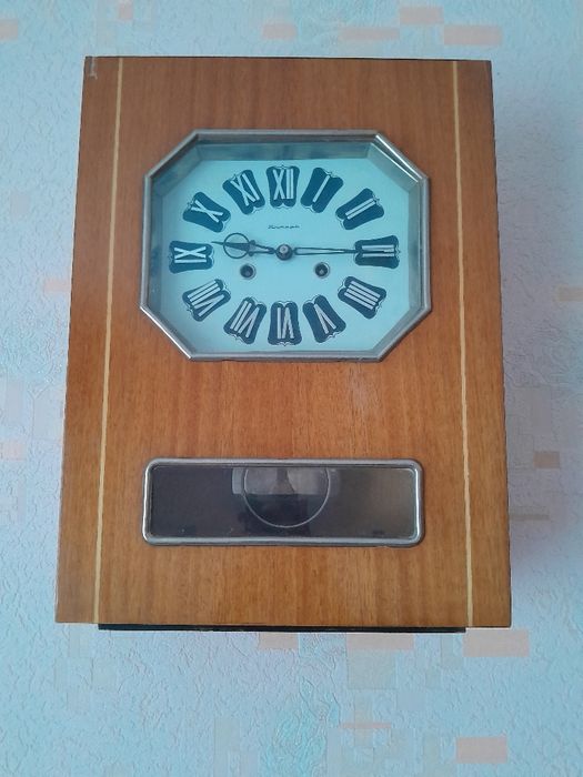 Продам часы эпохи СССР