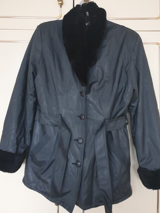 Дамска шуба от промазан плат