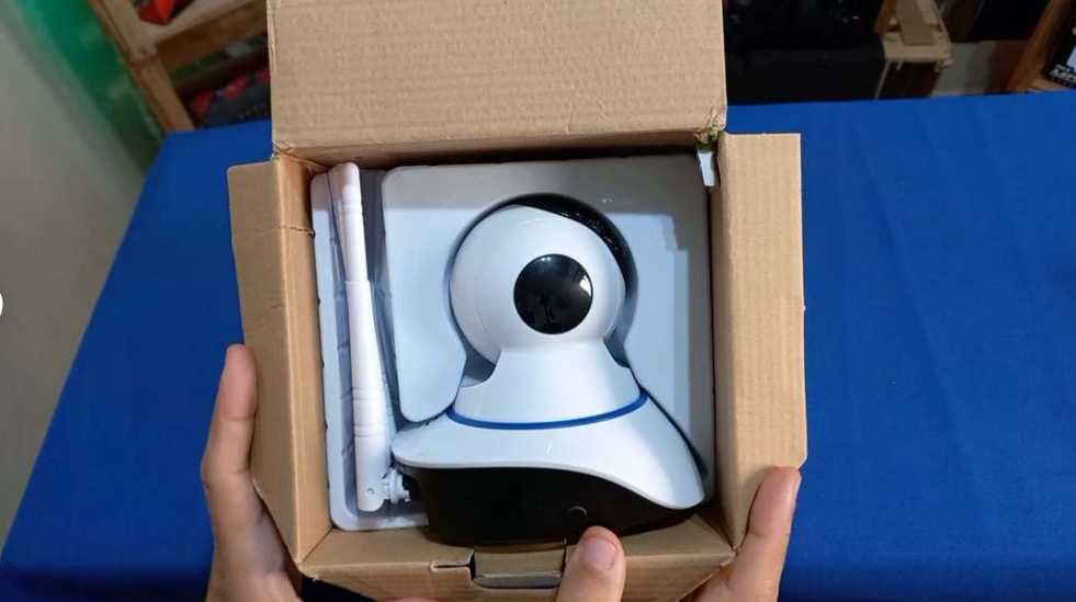 Нова безжична WiFi въртяща се вътрешна камера за видеонаблюдение