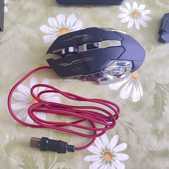 Гейминг клавиатура комплект с мишка за телефон