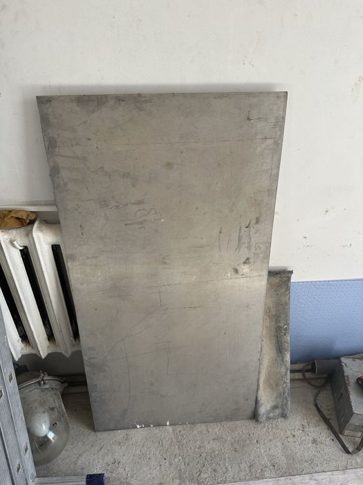 Продается листы нержавейка 2 мм