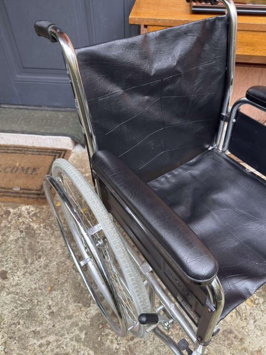 Инвалидна количка степенки