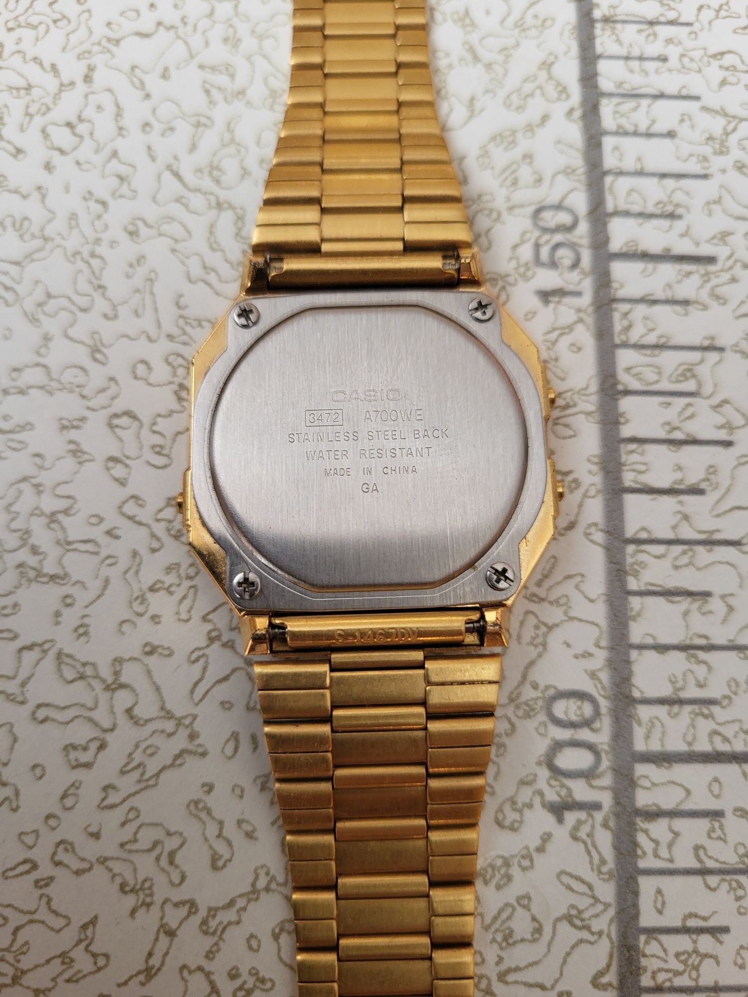 Наручные часы CASIO.