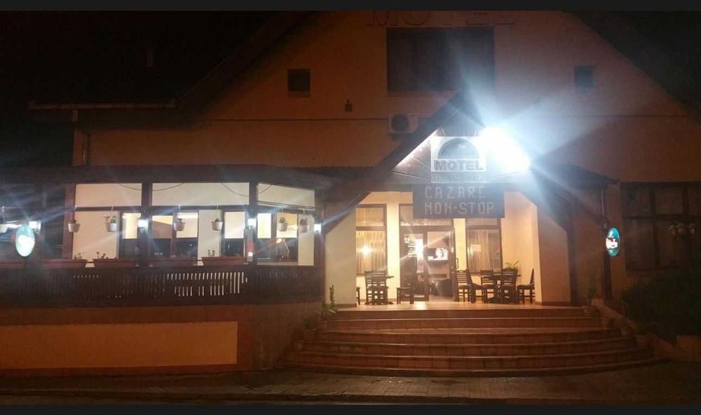 De inchiriat MOTEL  DEVA
