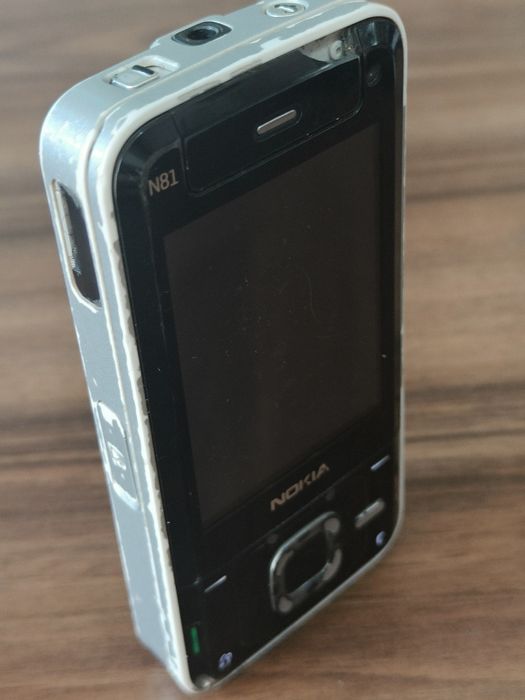 Vând telefon Nokia N81