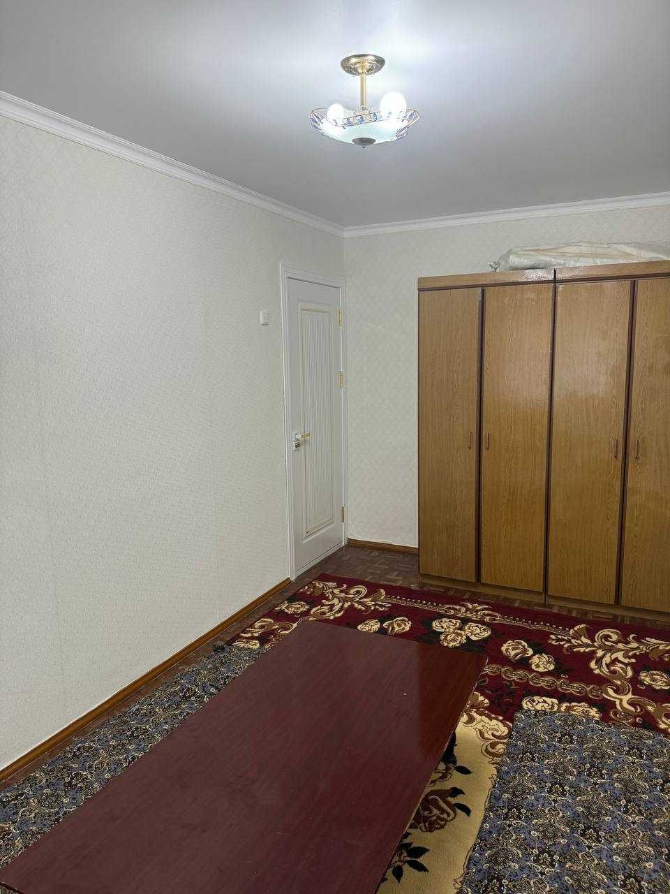 Ижарага/аренда/ rent-оилага ёки 4 та талаба кизга берилади. Нархи 600$