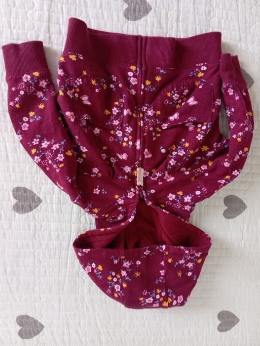 Кофточка с капюшоном от 6м. до года