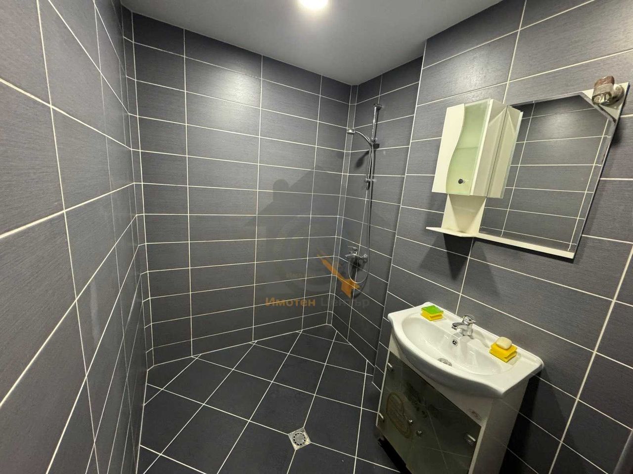 Продава се Тристаен апартамент в София, Дружба 1 - 90 кв.м за 2334 €/кв.м - Снимка #13