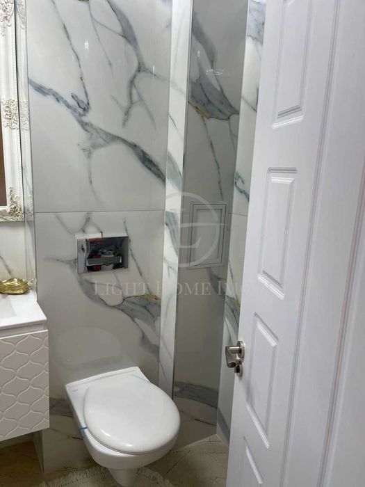 Продава се Двустаен апартамент в Пловдив, Христо Смирненски - 67 кв.м за 2500 €/кв.м - Снимка #11