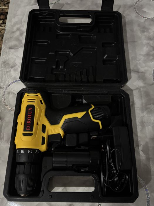 Продам шуруповерт