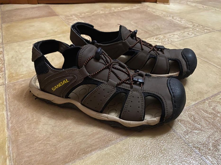 Мужские сандалии