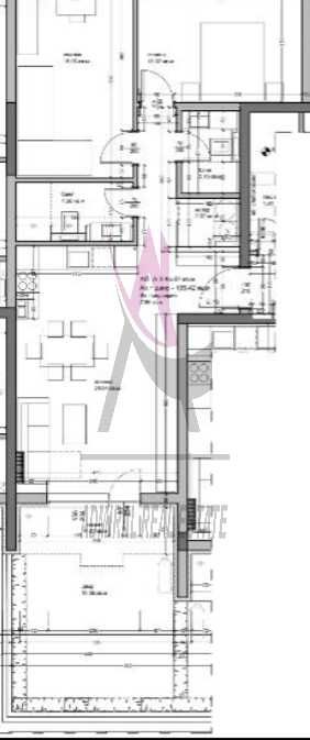 Продава се Тристаен апартамент в Варна, Възраждане 1 - 109 кв.м за 2019 €/кв.м - Снимка #6