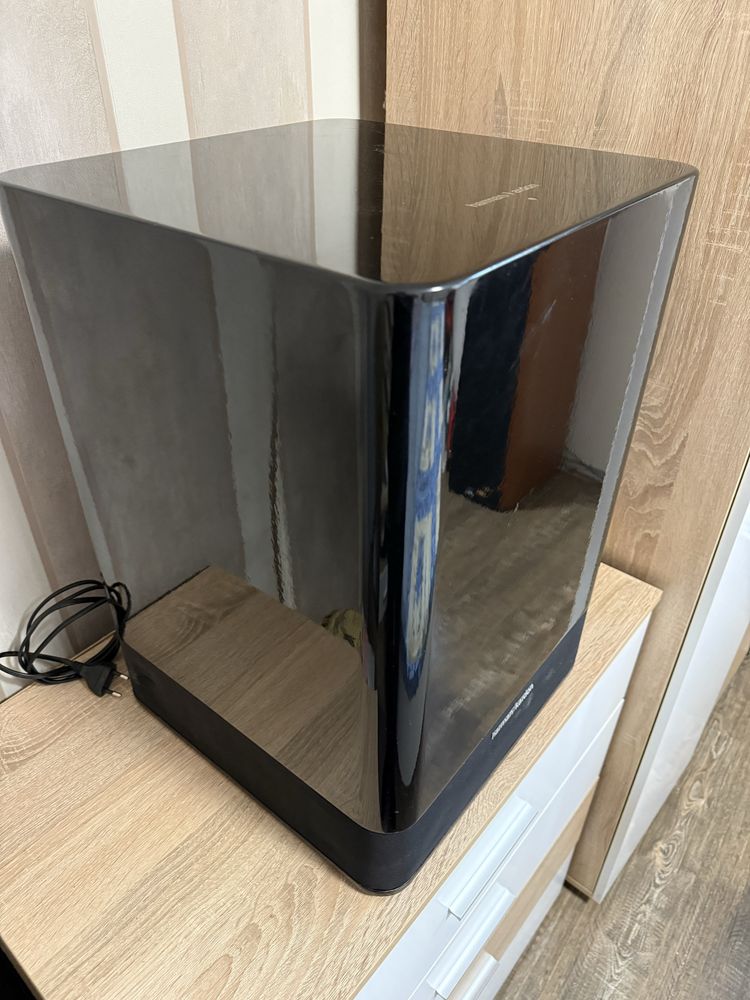 Harman Kardon 10” subwoofer SUB-TS7 черен пияно лак