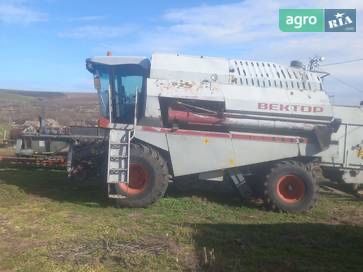 Продам комбайн Вектор