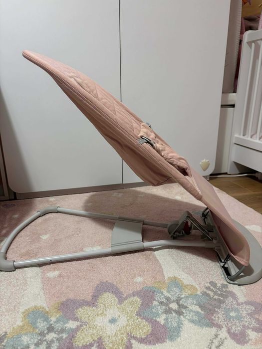 Бебешка люлка шезлонг Baby Björn