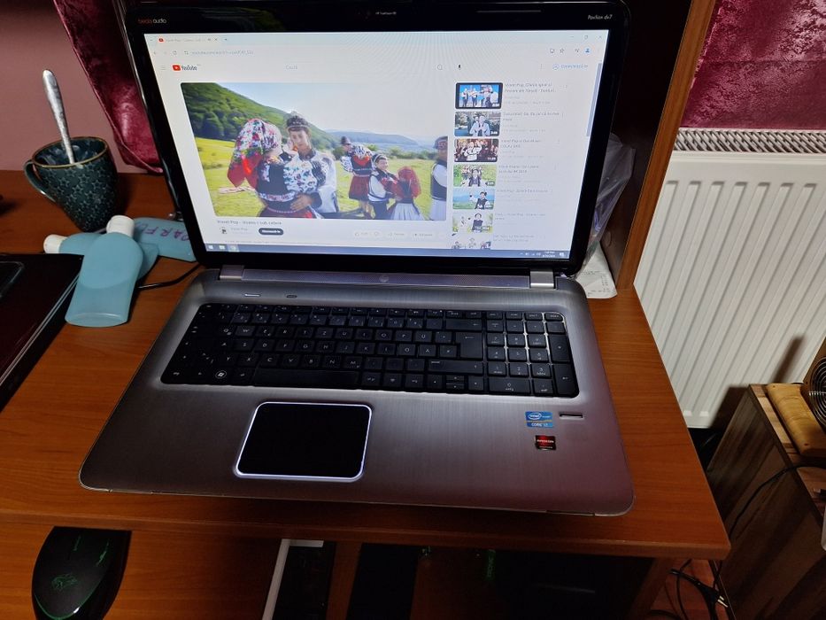 Laptop HP i 7 SI 8 GIGA RAMI