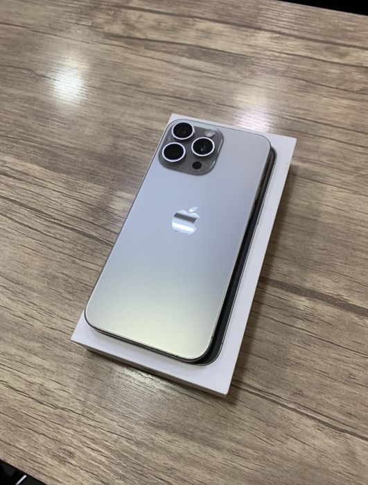 Iphone 15 PRO MAX 256 GB 94 yomkis