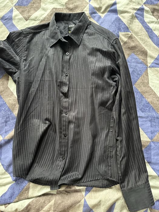 Продавам ризи и дамско бяло сако