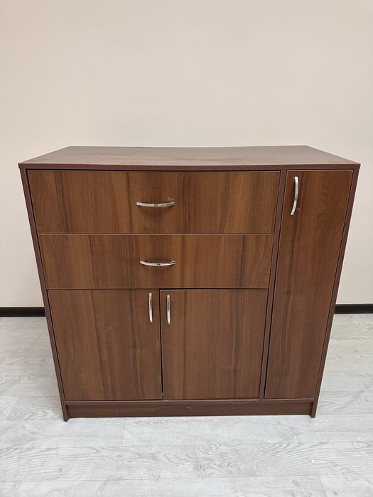 Комод в хорошем состоянии