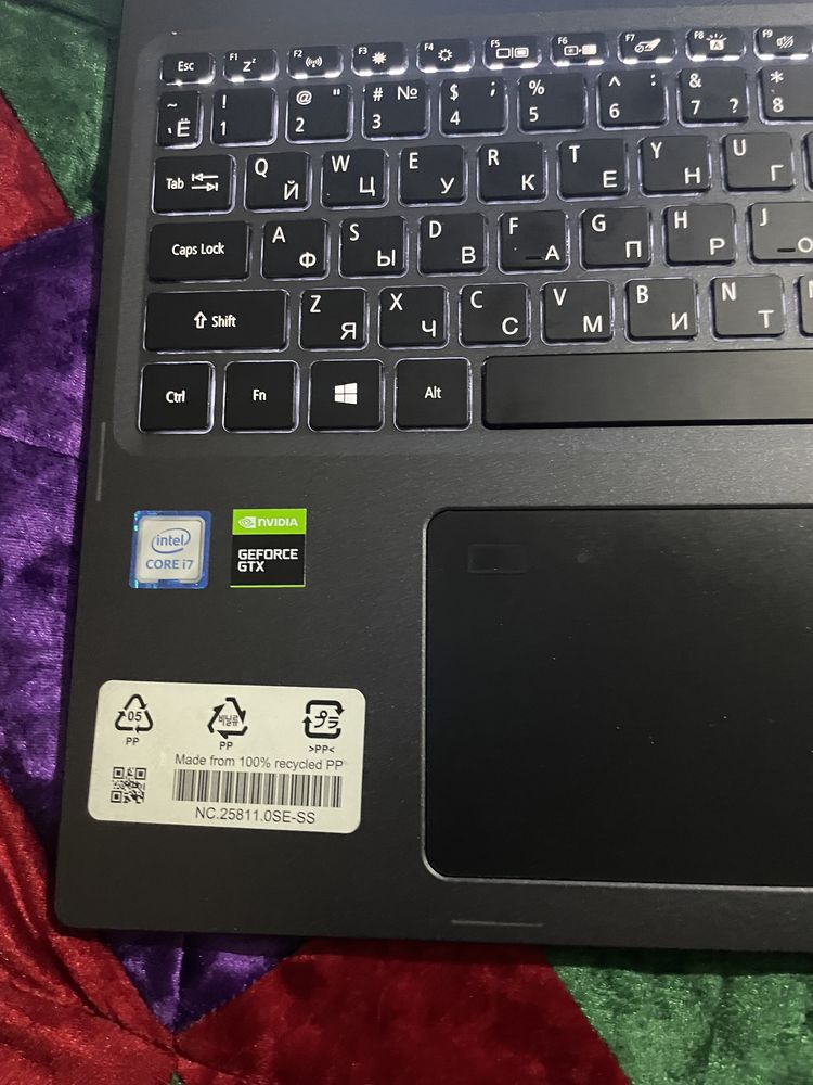 Ноутбук игровой Acer aspire 7