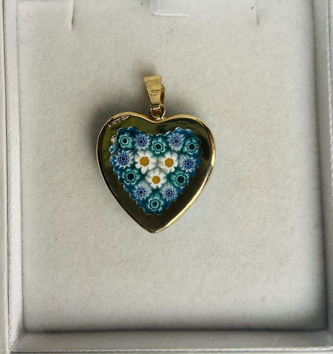 Pandantiv-inima Millefiori din argint aurit cu sticla de Murano