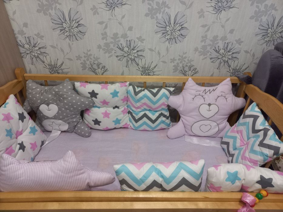 Продам бортики в отличном состоянии