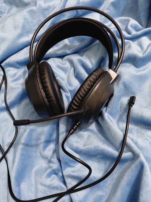 Продам наушники  игровые