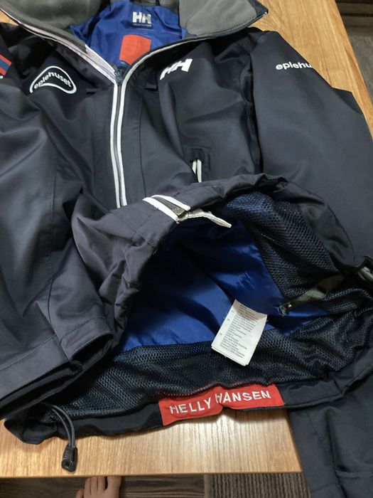 Мъжка оригинална ветровка Helly Hansen