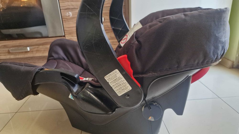 Бебешко кошче за кола