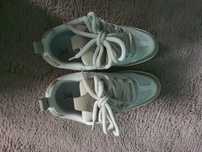 Louis Vuitton skate bej
