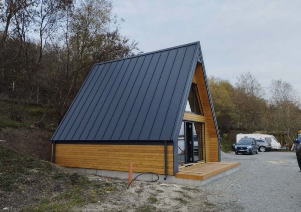 Vand cabane din lemn
