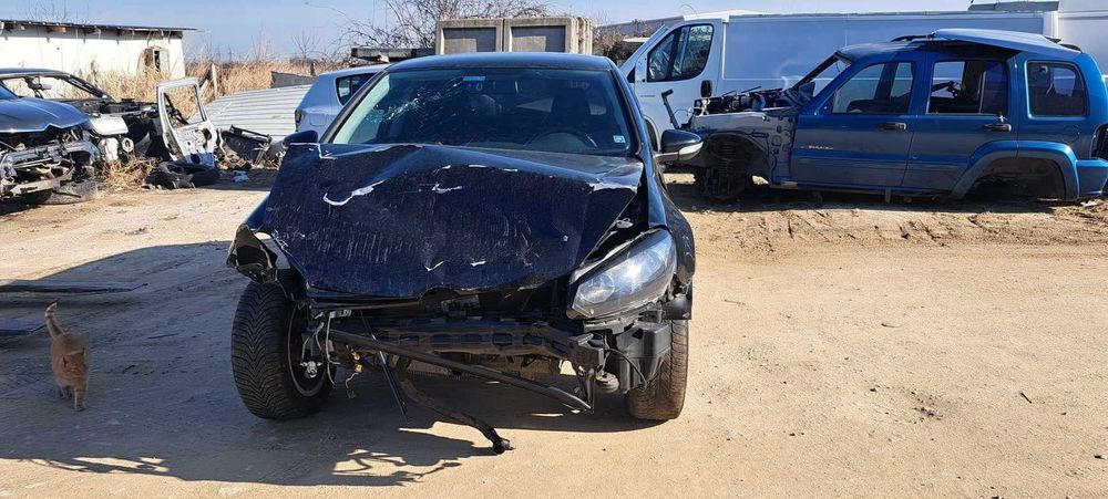 Голф 6 , 1600куб бенз , 102 кс . На части