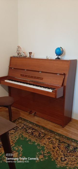 Срочно продается Пианино "Рига"
