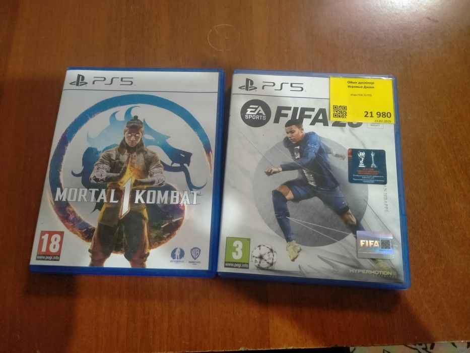PS5 диск морткомбат 1 FIFA 23