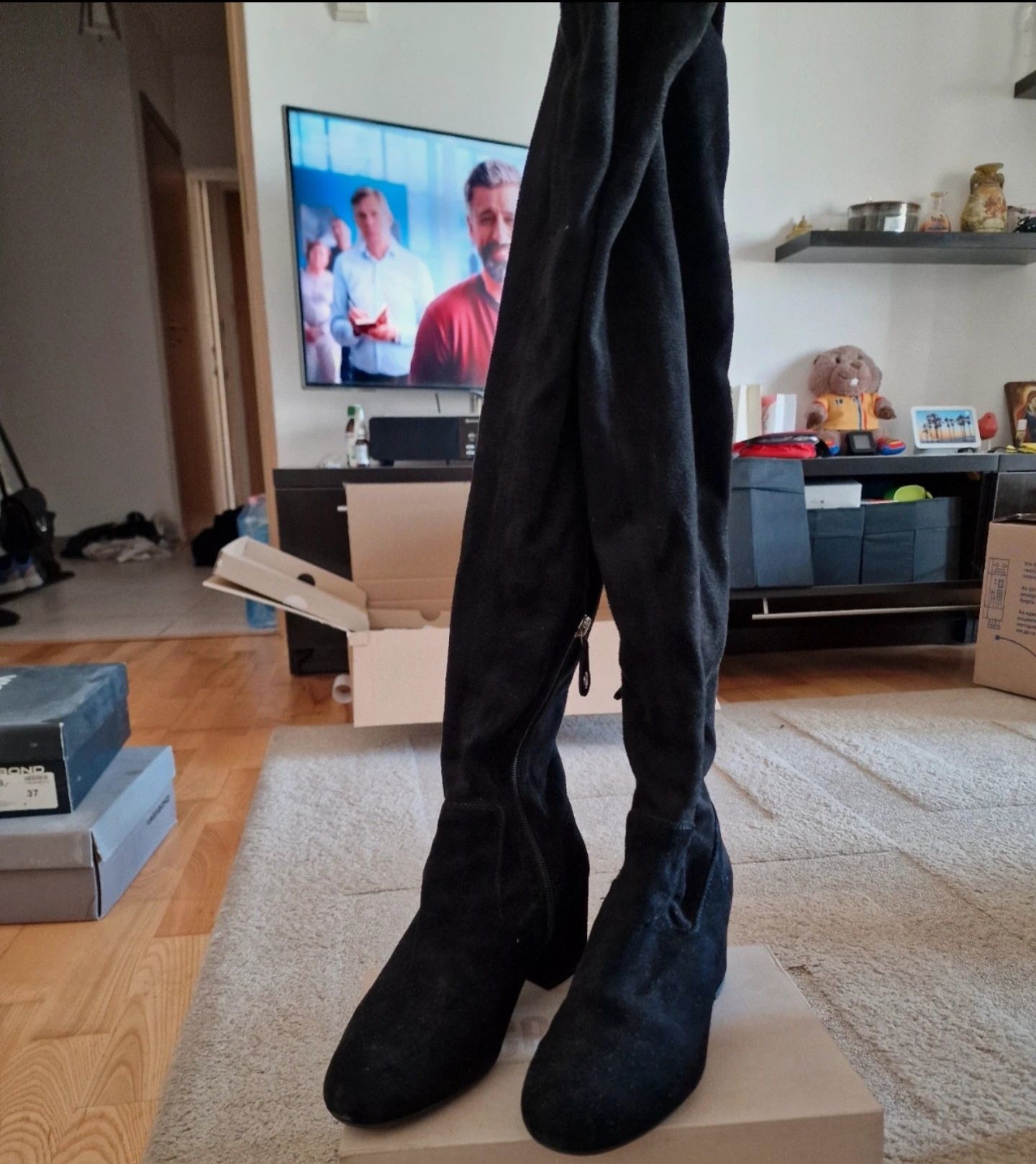 Vand cizme piele intoarsa Geox, nr. 37